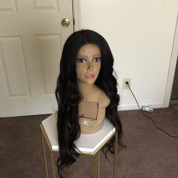 Malaysian wig - Picture 2 of 8